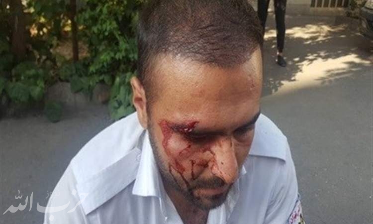 ضرب و شتم نیروی اورژانس تهران به دلیل پلاک نداشتن آمبولانس!
