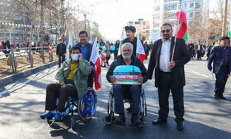 راهپیمایی ۲۲ بهمن در شهرکرج با شکوه‌تر از هر سال برگزار شد